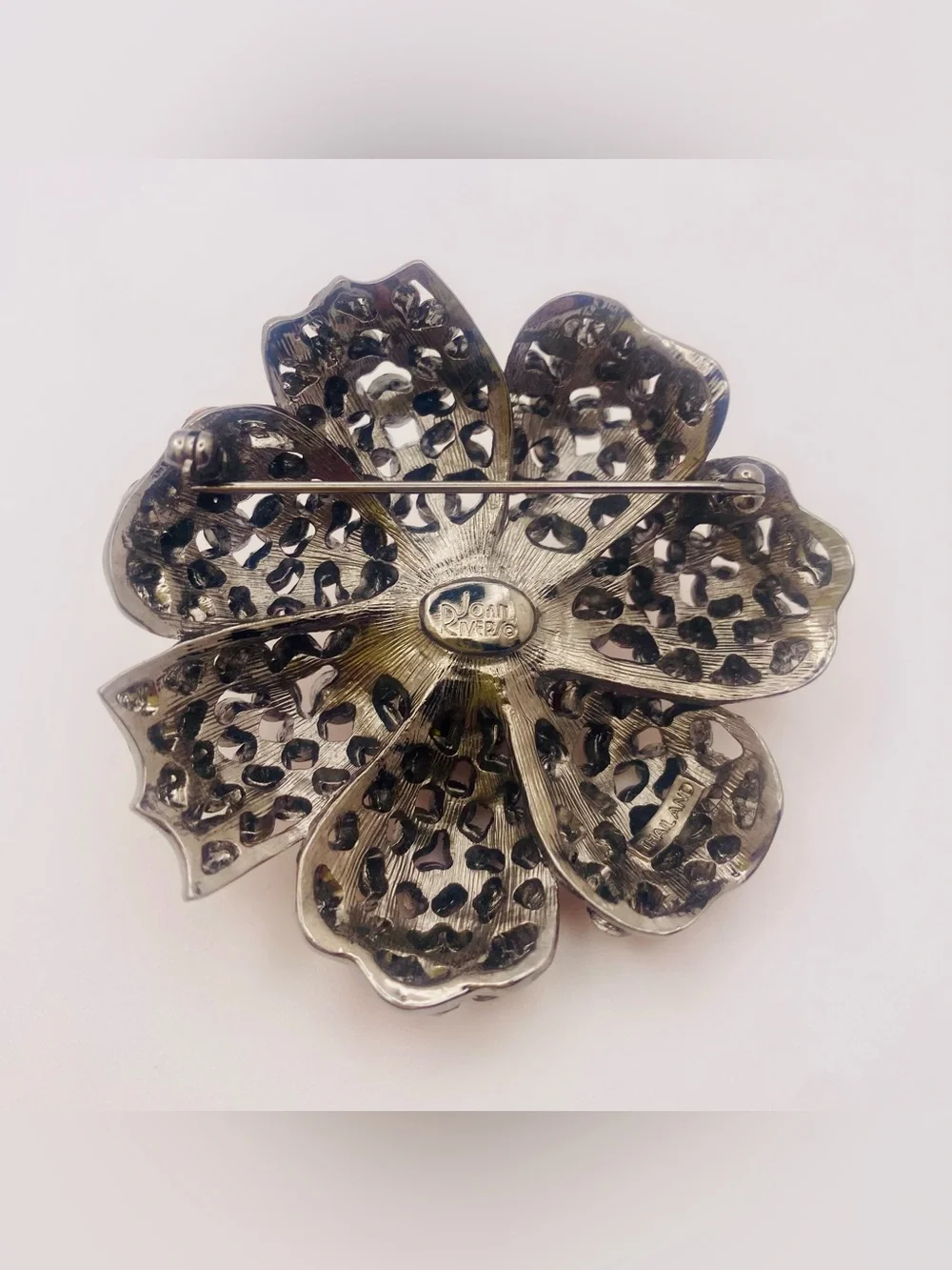 Joan Rivers Classics Collection Domed Flower Brooch Rhinestone - Picture 5 of 7